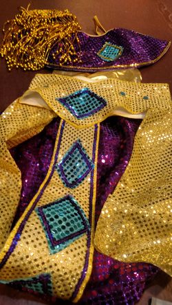 Cleopatra costume size 10 -12 with head dress