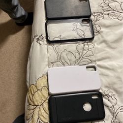 5 iPhone X Cases(Includes a Original Apple Case) *GREAT DEAL*