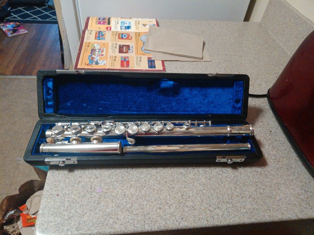 Brand New Flute My Daughter Changed Her Mind And Didn't Want To Go Through With Playing It