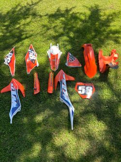 Ktm plastics