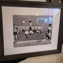 Pele Signed Photo COA from Fanatics - Framed