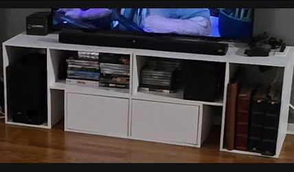 Modular entertainment center