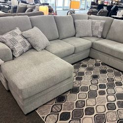 AP🎉 High Quality, Double Chaise Sectional Couch - Gabyleight// Fast Delivery & Financing 