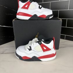 Ds Jordan 4 fire reds size 7c $70
