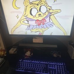 Computadora PC With Monitor, Mouse, And Keyboard 