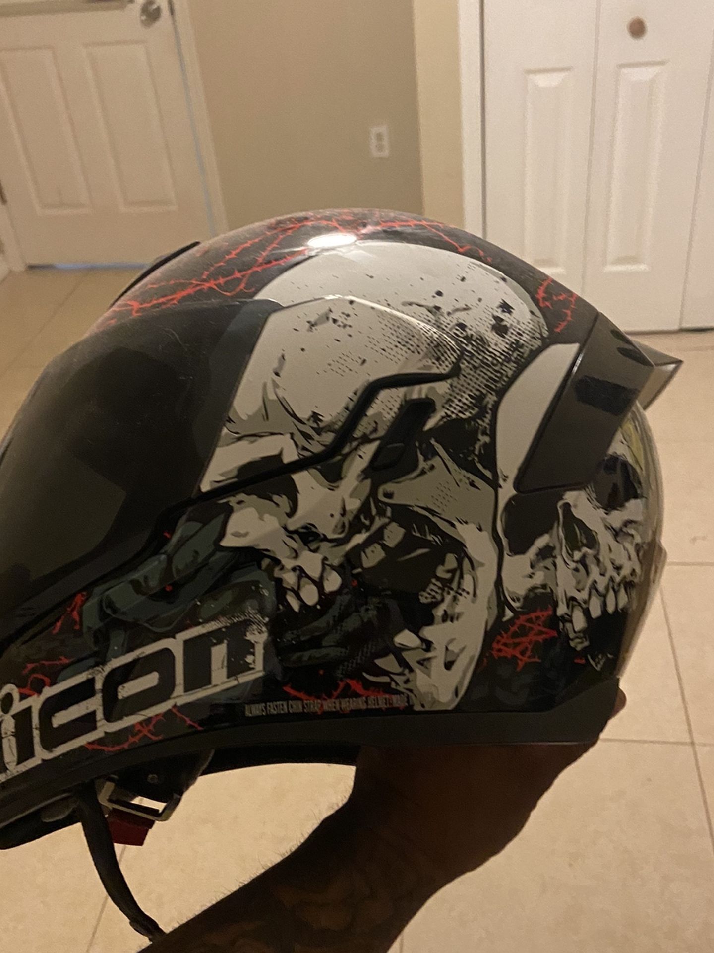 Icon AirFlite Xl Helmet
