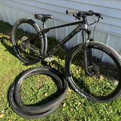 Trek Excaliber Carbon Downhill Mountain Bike