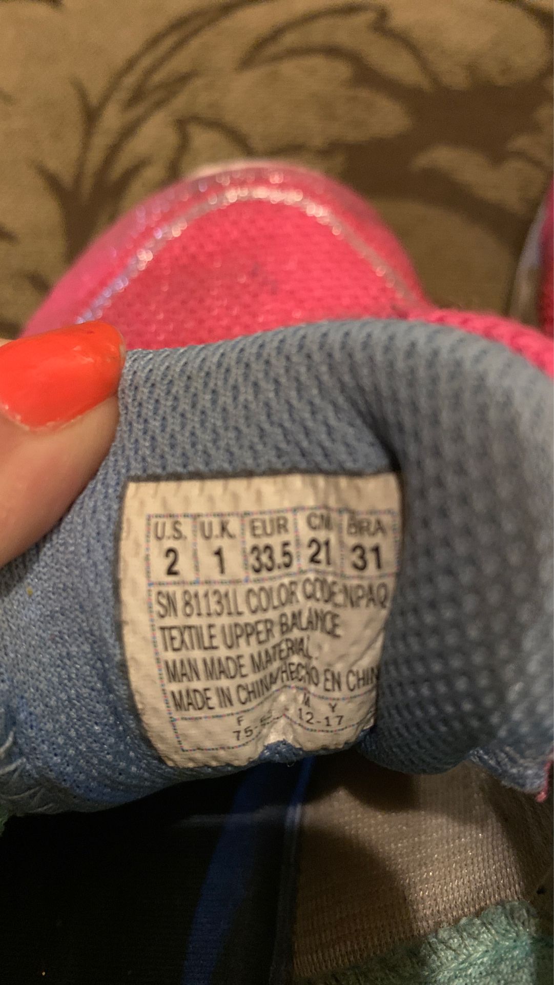 Sketchers size 2. 10.00