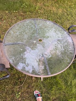 Decorative glass top outdoor table measurements on the pictures Decorative glass top outdoor table measurements on the pictures