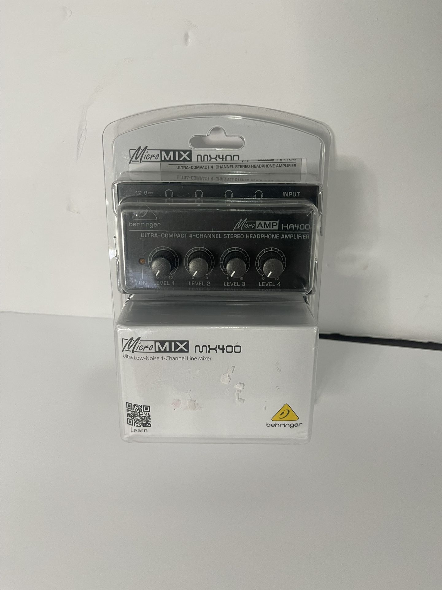 Behringer MX400 Micromix 4-Channel Line Mixer