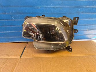Cherokee latitude 2015 2016 2017 2018 headlight