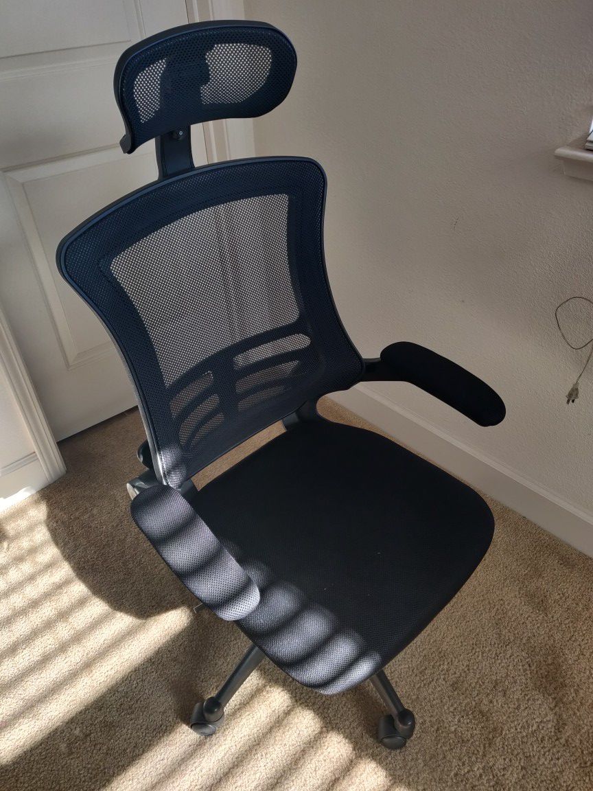 Ergonomic office chair excellent condition