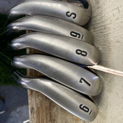 Callaway X2 Hot+  Iron Set R Flex  Shaft 