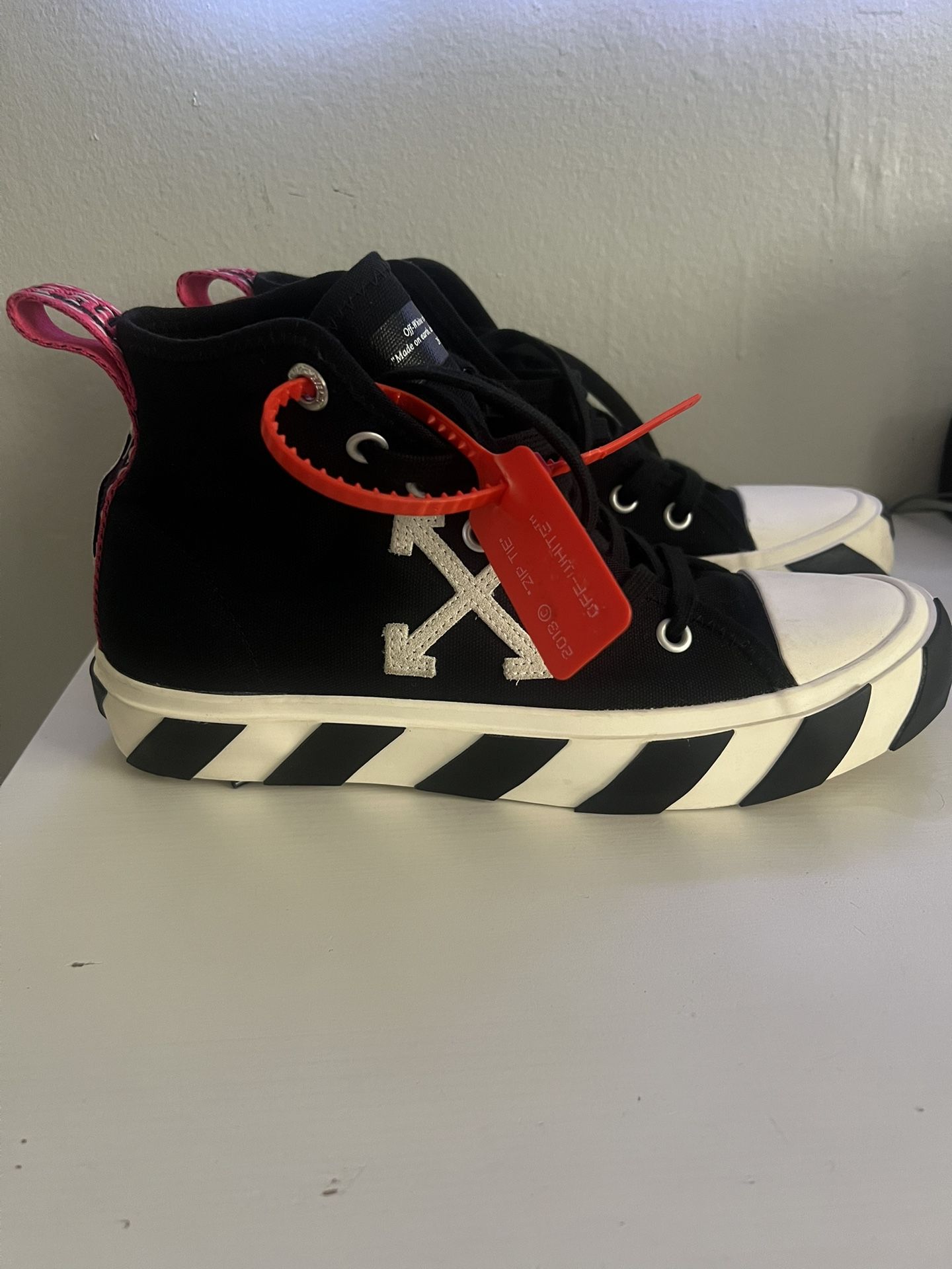 Men Shoes