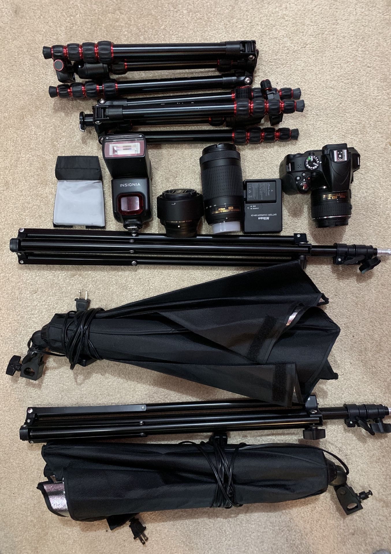 Beginner’s Photography Studio Setup - Nikon D3300 w. Lenses, Lights