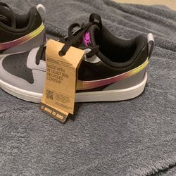 Nike Court Borough Low 