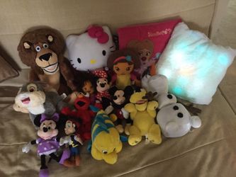 15 Disney original and more soft toys and pillows