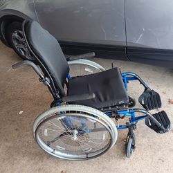 Large Folding Wheelchair,invacare MVP