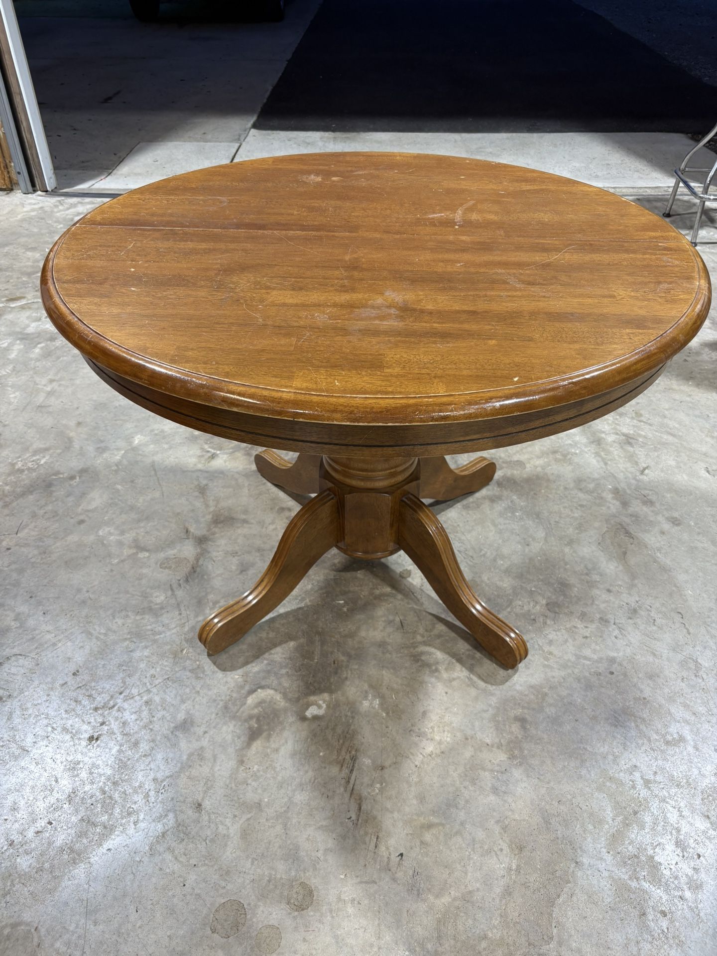 Round Table