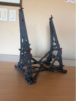 Stand for 72192 UCS Millennium Falcon