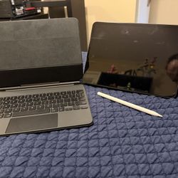 iPad 11in 2nd Gen 256 GB Wi-Fi/Cellular and accessories 