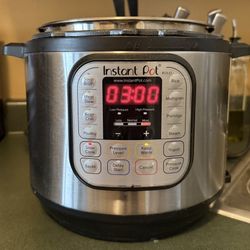 Instant Pot Duo 7-in-1 Electric Pressure Cooker
