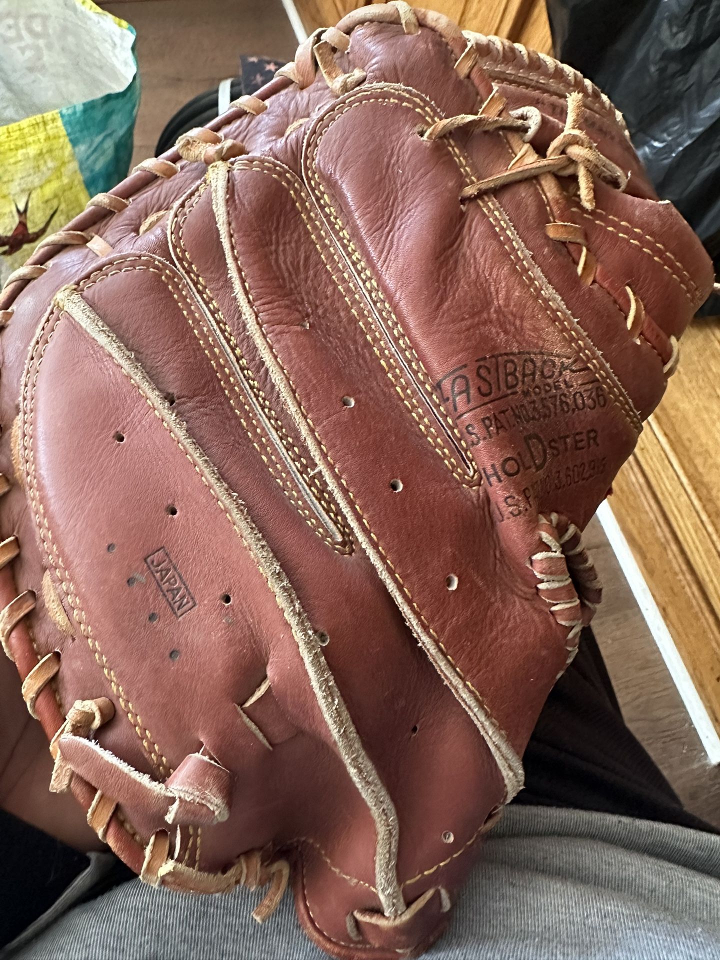 Left Hand Rawlings Baseball Glove🧤 