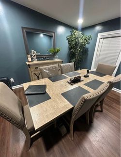 Dining room set