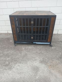 Well built cage with latch and door lock
