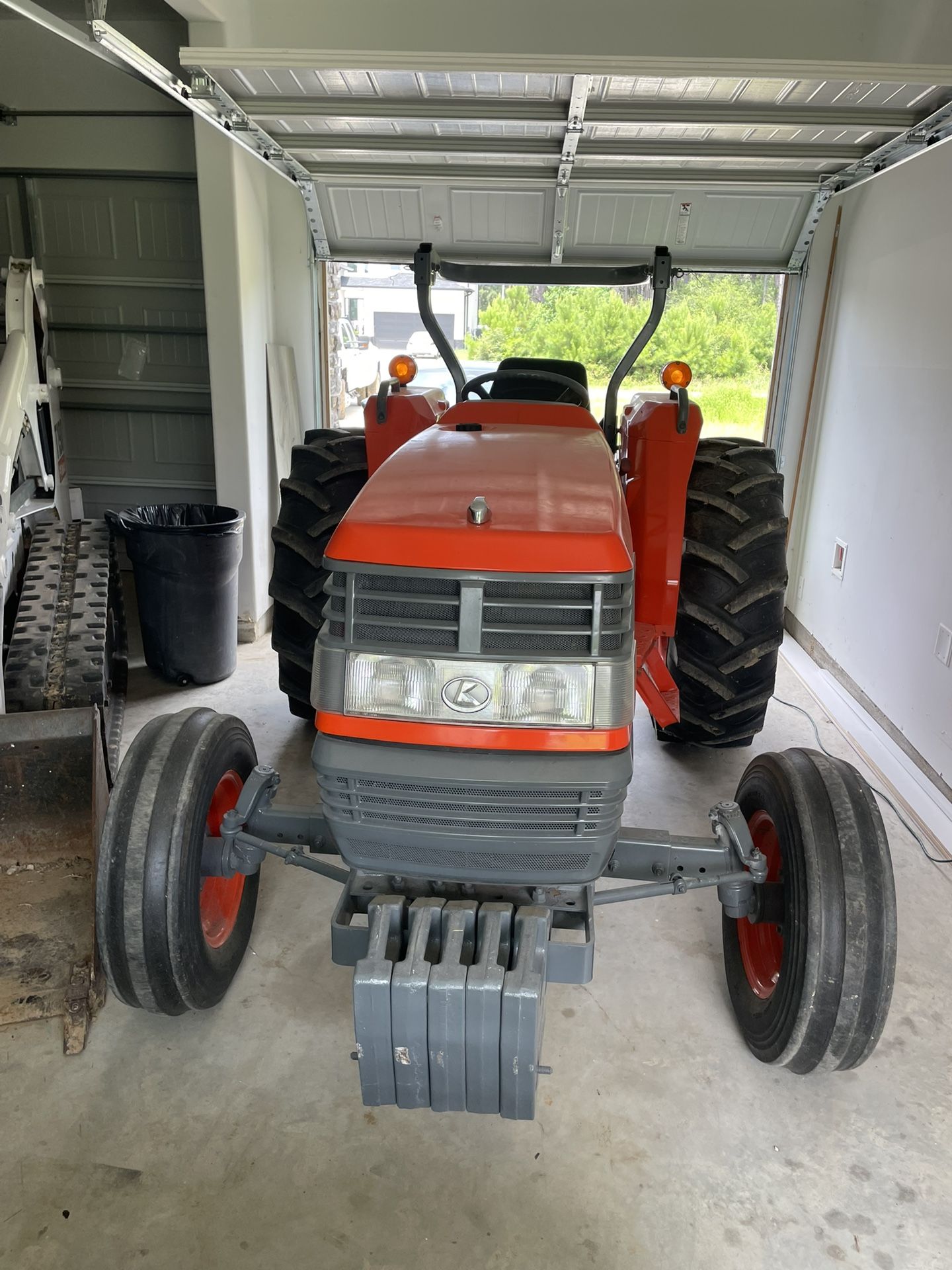 Kubota Tractor MX 5000