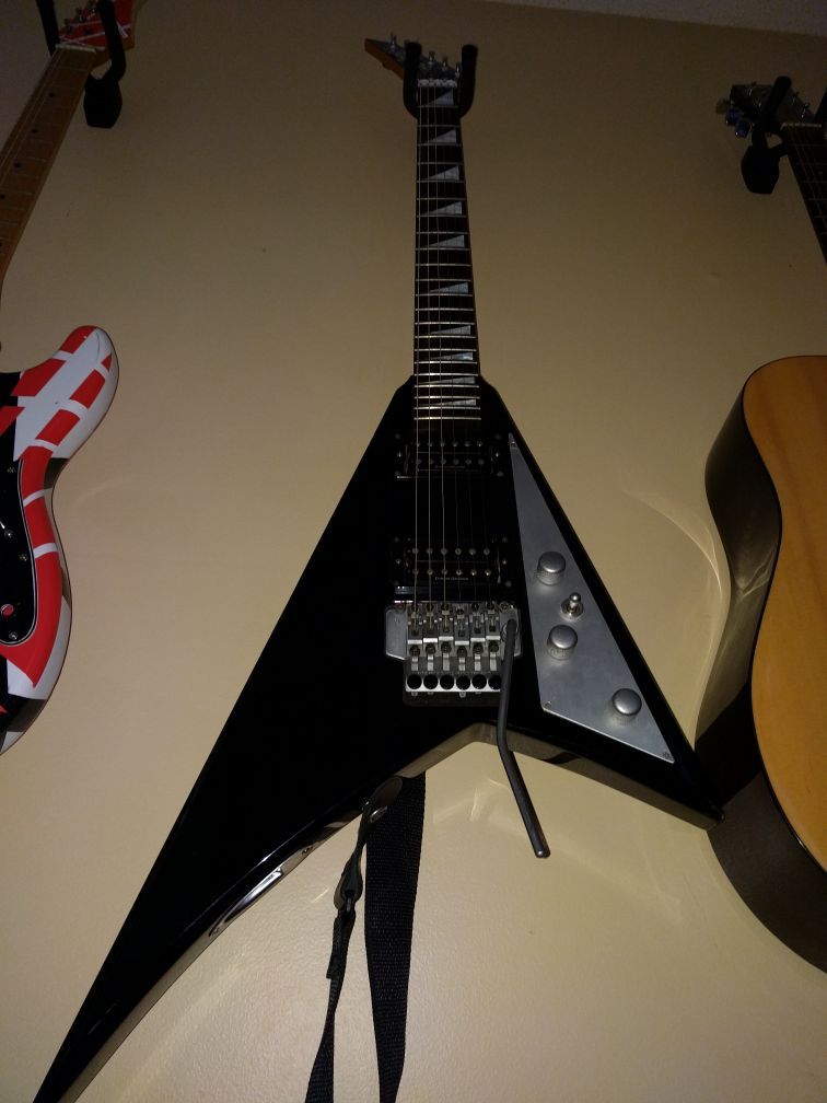 Rare Jackson Flying V with reverse headstock