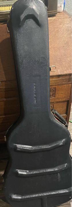 Guitar hard case