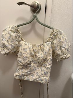 Floral Puff Sleeve Crop Top