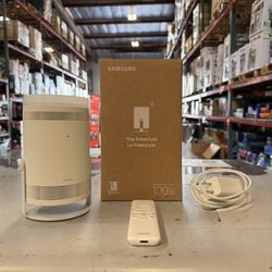 SAMSUNG 30"-100" The Freestyle Gen 2  with Gaming Hub, FHD HDR Smart Portable Projector - SP-LFF3CLAXXZA Brand New In Box 