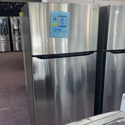 Refrigerator Stainless Steel 33” Inches New Open Box and 1 Year Warranty 