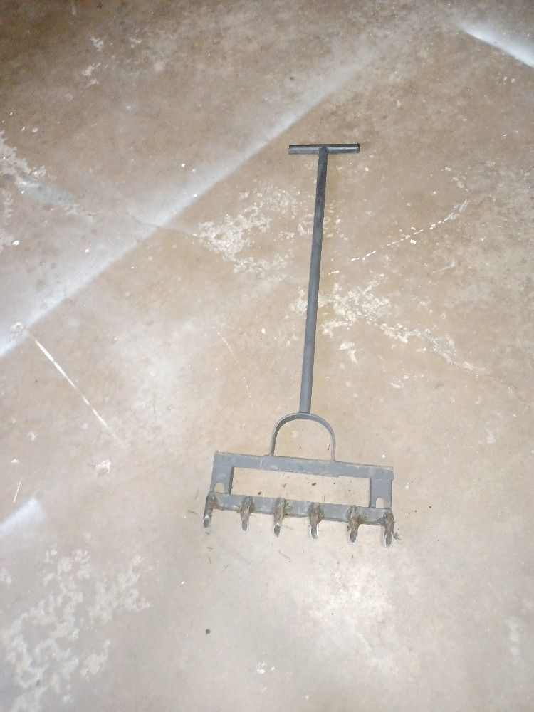 Heavy Duty Lawn Areator