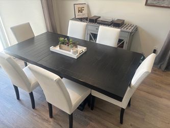 Dining Table (Adjustable)