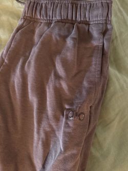 Alo sweatpants