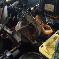 DeWalt Table Saw