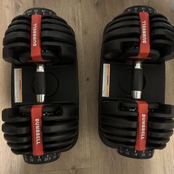 Adjustable Dumbell  Up To 52.5 Pounds Each 