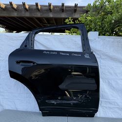 2019 2020 2021 2022 2023 2024 2025 PORSCHE CAYENNE RIGHT REAR DOOR OEM USED