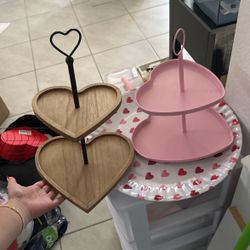 2 tier heart stands 