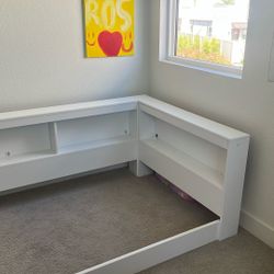 Twin Bookshelf Bed 
