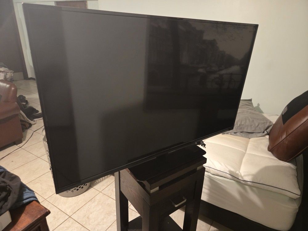 40in Flat Screen TV