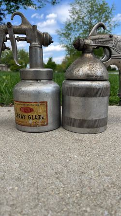 Paint spray (2 sprayers)