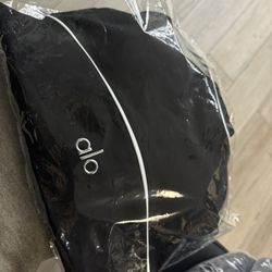 Alo Bra AND Leggings 