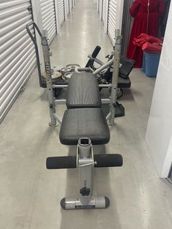 Workout bench .
