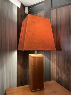 Mid-Century Modern Table Lamp By Modeline of CA