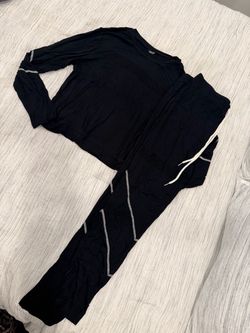 Black Two-Piece Loungewear Set SHEIN curvy (Brand new) ready for pick up