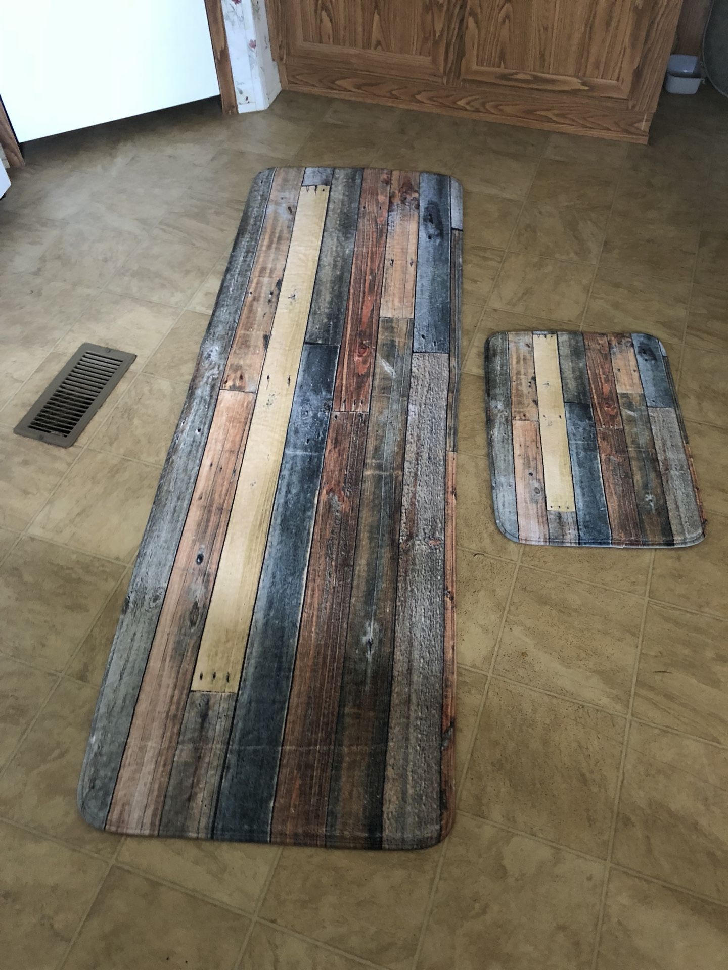 Rustic Bathroom Rugs!